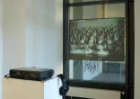 Atomiseur / Ausstellungsansicht Back From / Loop 00:01:50 min Dauer
